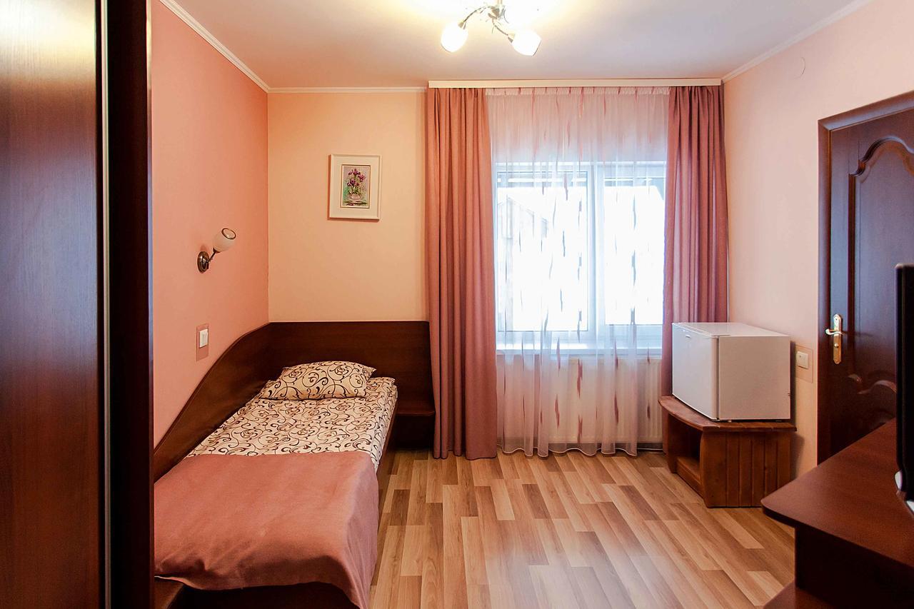Podolyanka Hotell Slavske Exteriör bild
